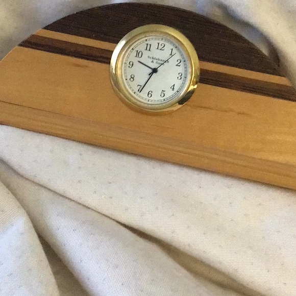 Desk clock, wood new - Picture 1 of 6